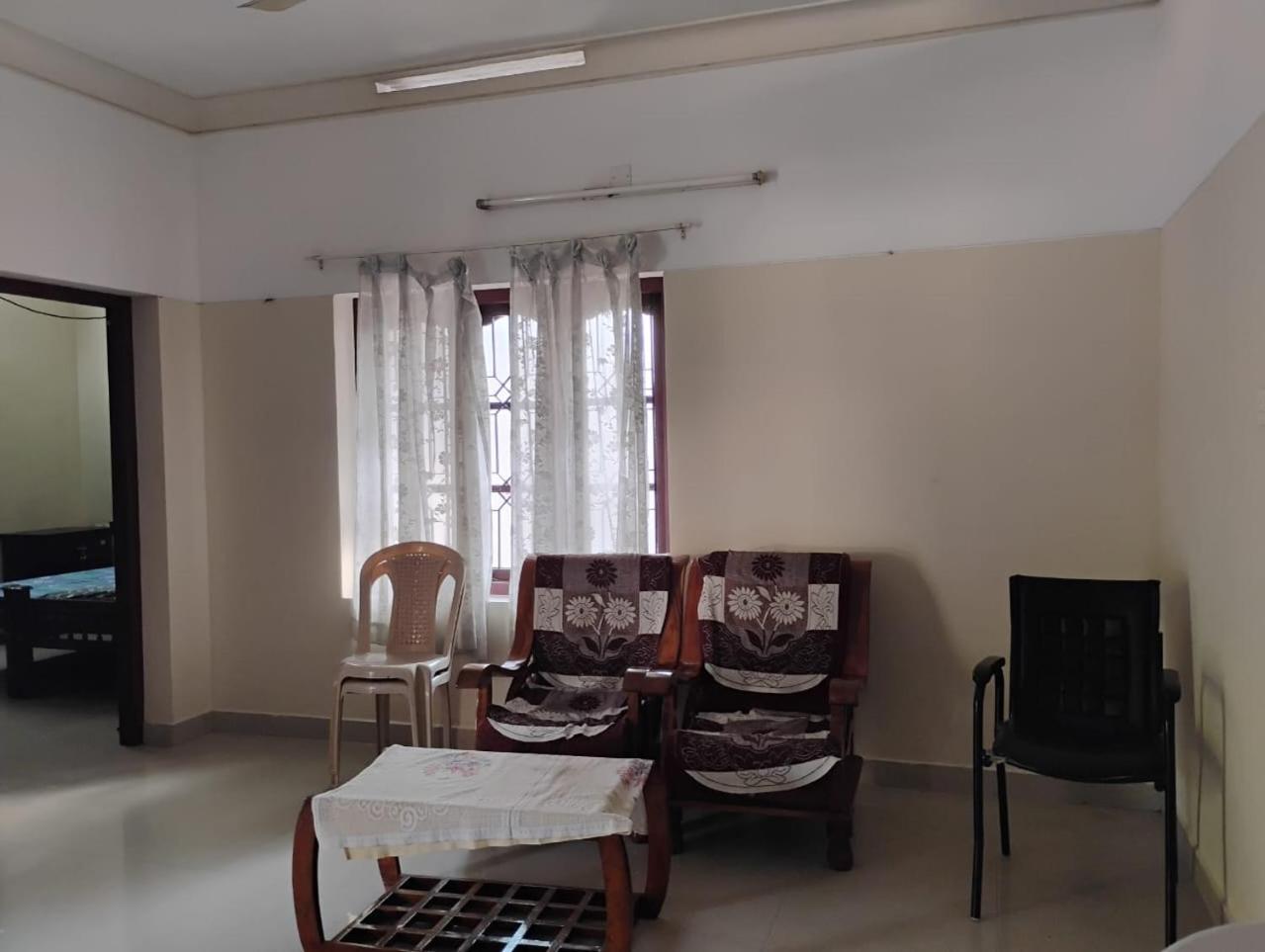 Nihaan'S Homestay - Kumarapuram Thiruvananthapuram Buitenkant foto